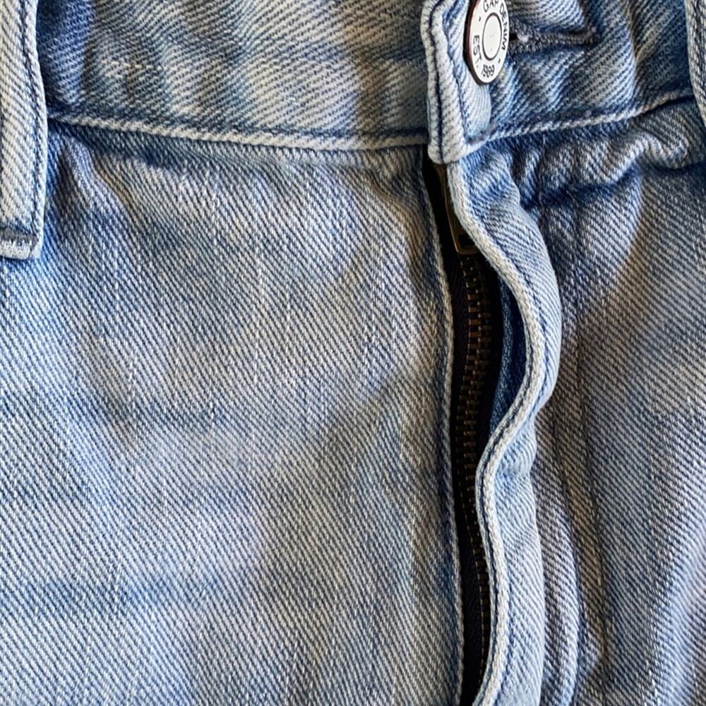 Gap Sexy Boyfriend Distressed Denim Shorts Size 26 - Picture 6 of 8